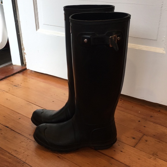 Hunter Boots - Picture 2 of 3